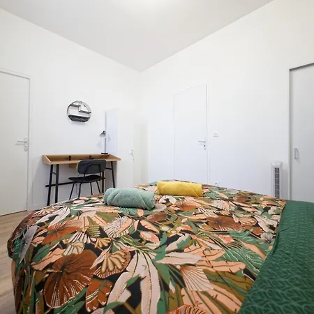 L'azur - 3 Personnes - Bureau & Wifi