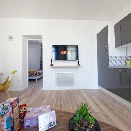 アパート Le Soleado - 4 Prs - Espace De Travail Et Wifi ペルピニャン